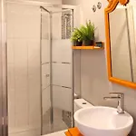 شقة Bright 1-bedroom With High Ceilings In