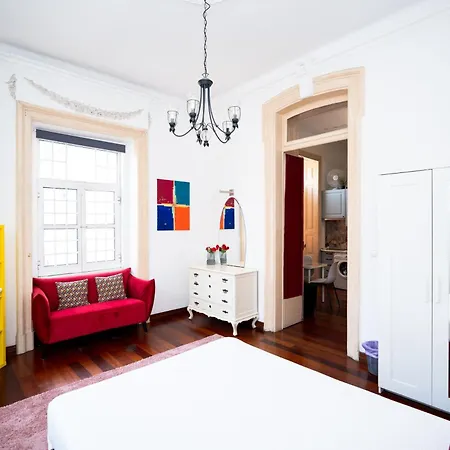 Bright 1-bedroom With High Ceilings In * Lisboa